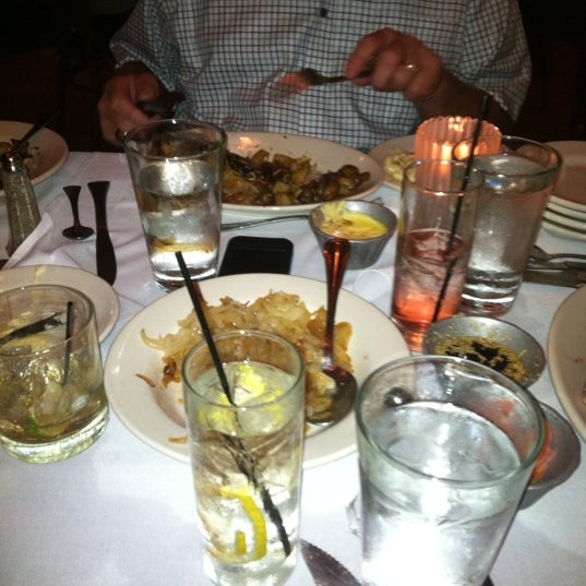 Photo taken at Mo&#39;s Steakhouse by Tracy Z. on 7/24/2011