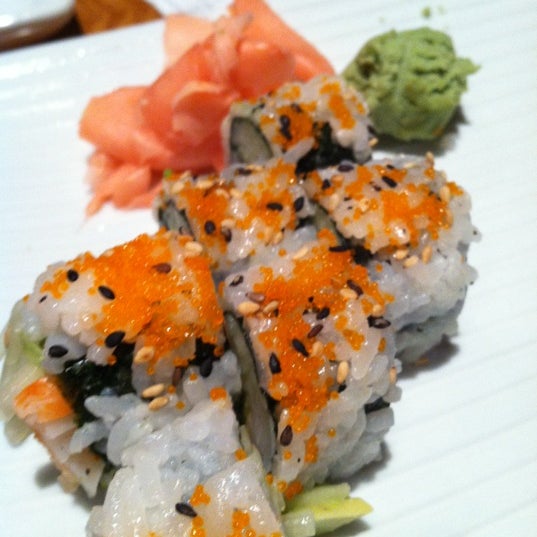 Foto diambil di Tsunami Sushi &amp; Hibachi Grill oleh Melanie L. pada 5/27/2012