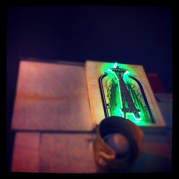 Foto tirada no(a) Emerald City Smoothie por Jonathan I. em 3/17/2012