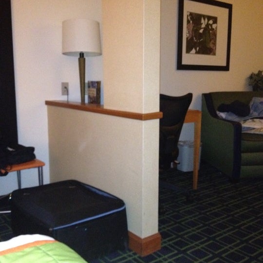 Photo taken at Fairfield Inn &amp; Suites Orlando Near Universal Orlando Resort by Alberto P. on 3/11/2012