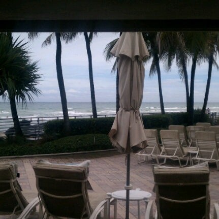 Photo taken at Pool at the Diplomat Beach Resort Hollywood, Curio Collection by Hilton by Anthony B. on 7/22/2012