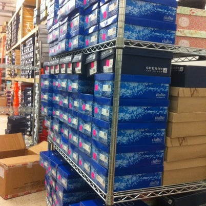 shoe carnival on broadway