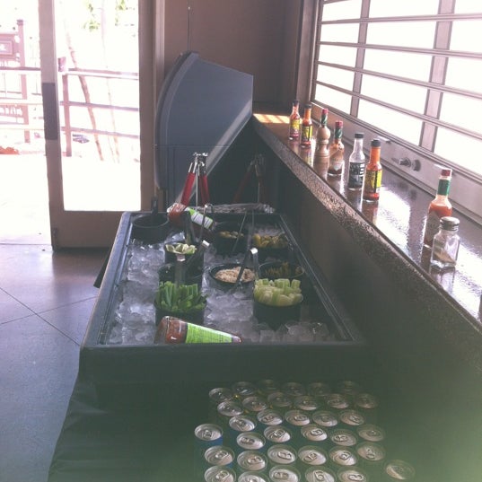 4/7/2012 tarihinde GbocaJziyaretçi tarafından Bungalow Bar &amp; Grill'de çekilen fotoğraf