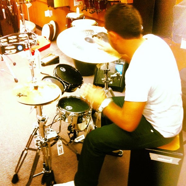 Guitar Center Orange, CT