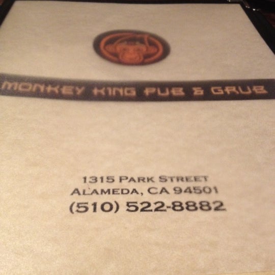 Foto diambil di Monkey King Pub &amp; Grub oleh Tam D. pada 7/10/2012