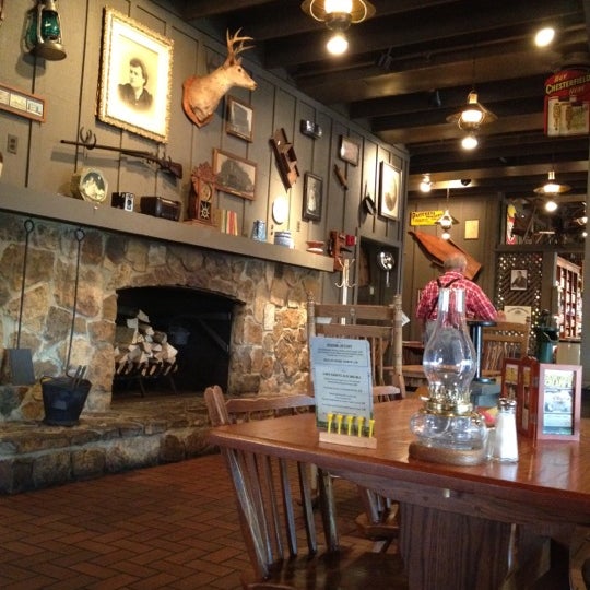 Cracker Barrel Old Country Store Evansville East Side 15 tavsiye