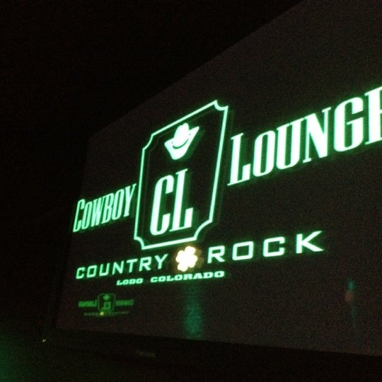 รูปภาพถ่ายที่ Cowboy Lounge โดย DENCO เมื่อ 3/16/2012