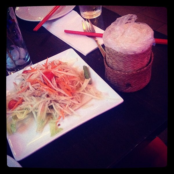 Foto scattata a Udom Thai Restaurant &amp; Bar da CanCan il 9/4/2012