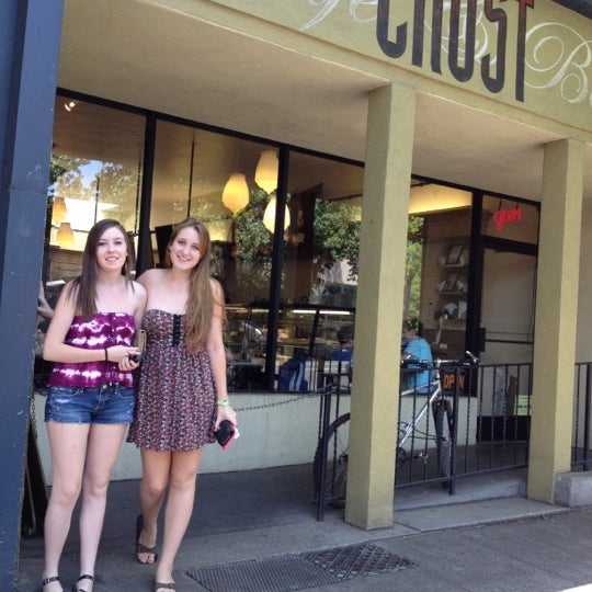 Photo taken at Upper Crust Bakery &amp; Eatery by Ashley E. on 5/18/2012