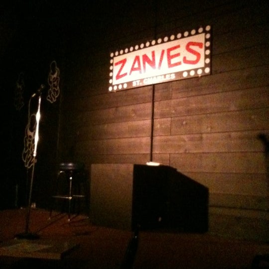 Foto scattata a Zanies Comedy Club da Ellen D. il 3/25/2012