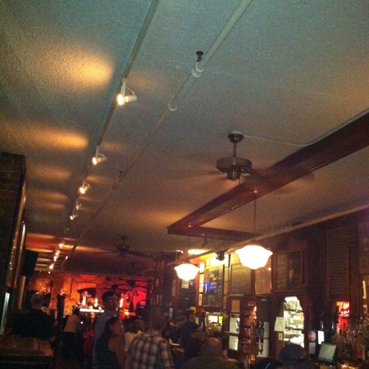 6/15/2012 tarihinde K. M.ziyaretçi tarafından BB&#39;s Jazz, Blues &amp; Soups'de çekilen fotoğraf