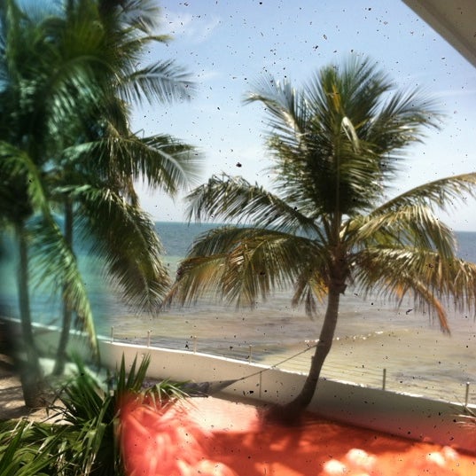 Foto diambil di La Mer Hotel &amp; Dewey House Key West oleh Greg P. pada 8/18/2012