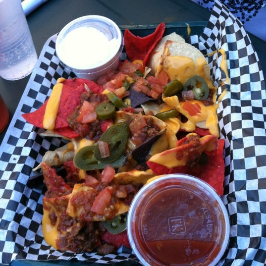 Try the nachos. Amazing.