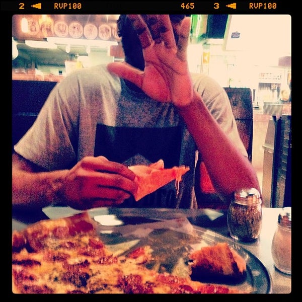 5/8/2012にEdmund B.がBig Bite Pizza &amp; Grillで撮った写真