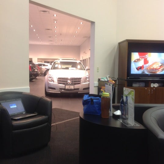 Frankel & Chesapeake Cadillac Car Dealership in Cockeysville