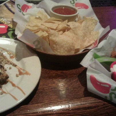 Photo taken at Chili&#39;s Grill &amp; Bar by Kéto N. on 7/12/2012