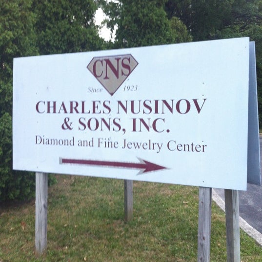 Photo taken at Charles Nusinov &amp; Sons Jewelers by Eleni G. on 7/14/2012