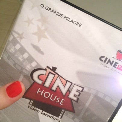 Foto scattata a Cine Café da Pri R. il 8/18/2012