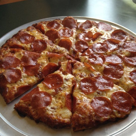 Photos At Round Table Pizza Pinole Vista 7 Tips