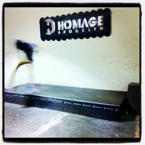 Photo prise au Homage Skateboard Academy par HOMAGE B. le11/5/2011