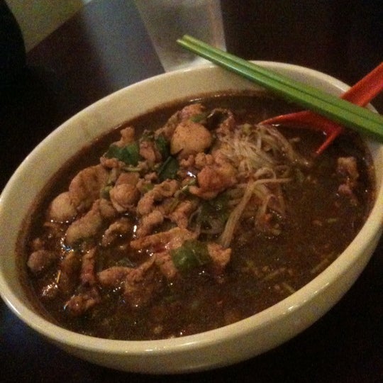 Try Boat noodle♪That make you feel like have it in Thailand!