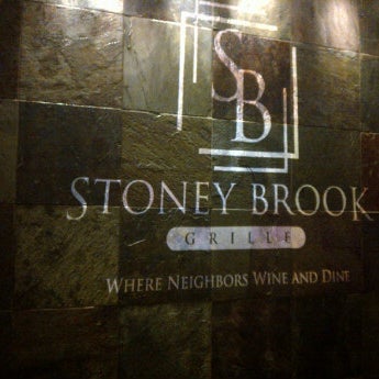 Photo taken at Stoney Brook Grille by Raymond P. on 2/6/2012