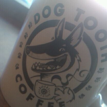 Foto diambil di Dog Tooth Coffee Co oleh Chantal L. pada 9/21/2011