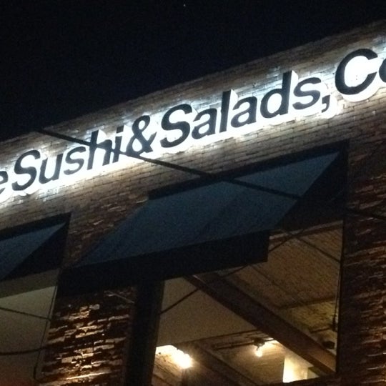 Photo prise au The Sushi &amp; Salads, Co par Daniel G. le9/7/2012
