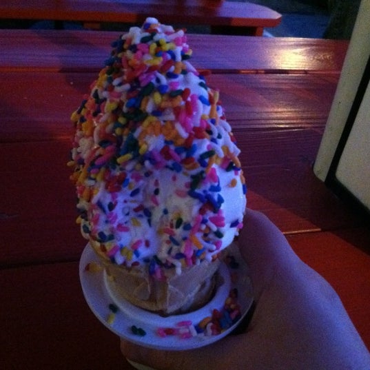 Photo taken at Mr. K&#39;s Soft Ice Cream &amp; Drive In by Dianna A. on 7/7/2012