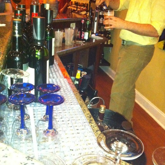 Foto diambil di NOPA Grill &amp; Wine Bar oleh Harry P. pada 6/10/2012