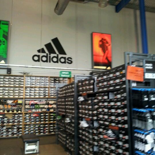 adidas warehouse auburn