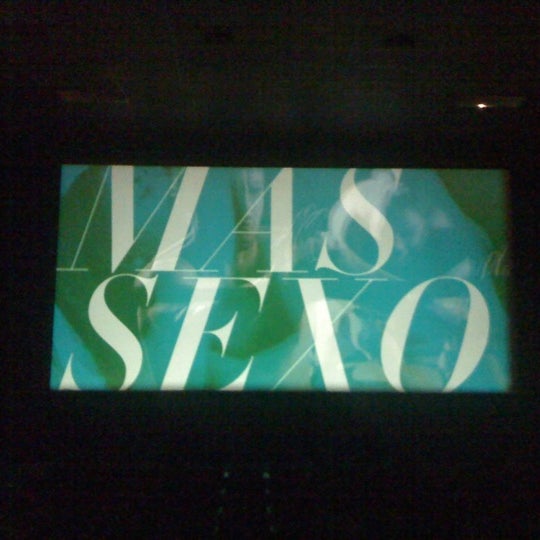 รูปภาพถ่ายที่ Cine Huérfanos โดย Sebastián M. เมื่อ 4/6/2012