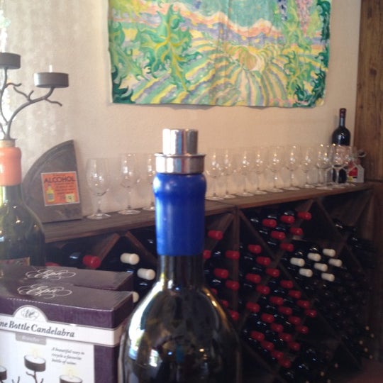 3/10/2012 tarihinde Elizabeth R.ziyaretçi tarafından Artiste Winery &amp; Tasting Studio in Los Olivos'de çekilen fotoğraf