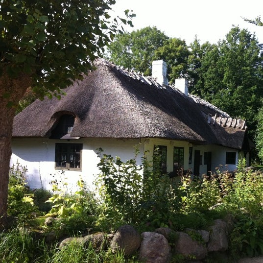 รูปภาพถ่ายที่ Frilandsmuseet โดย Morten F. เมื่อ 8/18/2011