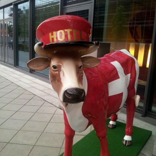 Das Foto wurde bei Mövenpick Hotel Frankfurt City von Daniel B. am 6/20/2012 aufgenommen