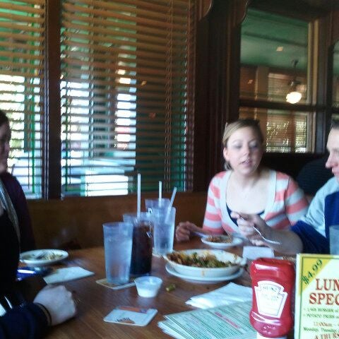 Photo taken at Snuffers by J. Damany D. on 1/14/2012