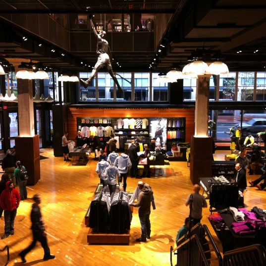 nike store in portland