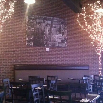 Photo taken at Goodfella&#39;s Woodfired Pizza Pasta Bar by Lindsay G. on 2/6/2012
