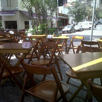 รูปภาพถ่ายที่ Tizé Bar e Butequim โดย Kledir B. เมื่อ 9/17/2011