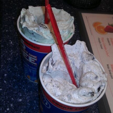 Photo taken at Dairy Queen by Lisa P. on 3/11/2012