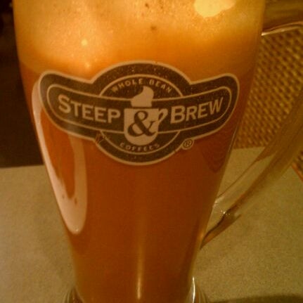 Photo taken at Steep &amp; Brew by Batuhan&quot;Bush&quot; A. on 8/23/2011