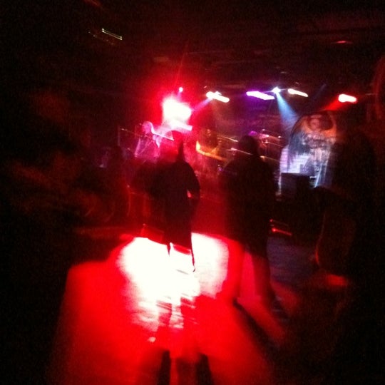 7/30/2011にLaurie N.がClub Redで撮った写真