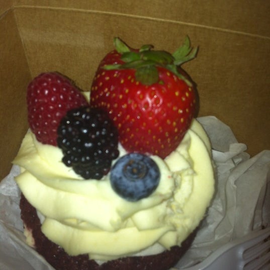 Photos at Bread Basket Cake Co. Bakery in Camarillo