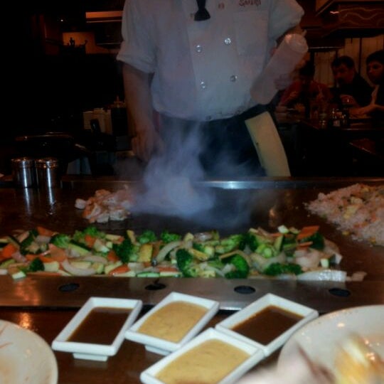Photo taken at Sakura Japanese Steak, Seafood House &amp; Sushi Bar by Julie L. on 2/22/2012