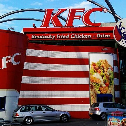 Photo taken at KFC by Emiel H. on 5/29/2011