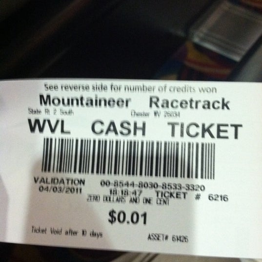 Das Foto wurde bei Mountaineer Casino, Racetrack &amp; Resort von John H. am 4/3/2011 aufgenommen