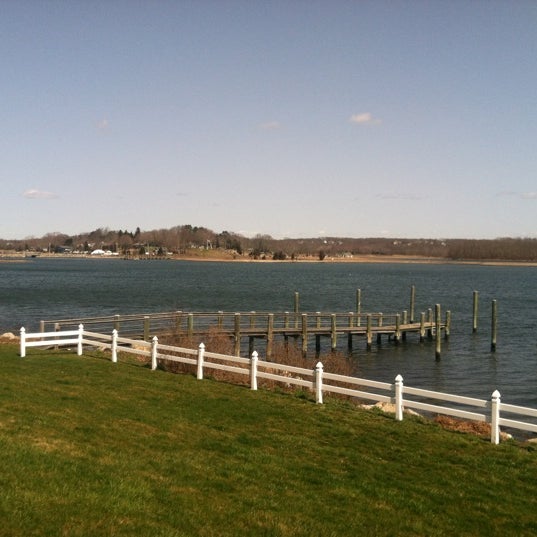 Mason's Island Harbor / Marina in Mystic