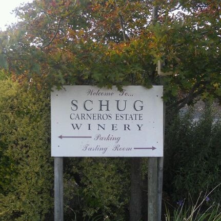 Foto tirada no(a) Schug Winery por Rob G. em 11/14/2011