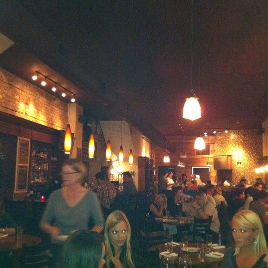 Photo taken at Sono Wood Fired by Lindsey O. on 9/10/2011