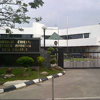 Photo taken at Konsulat Jenderal Republik Indonesia by Laksmana J. on 3/17/2012